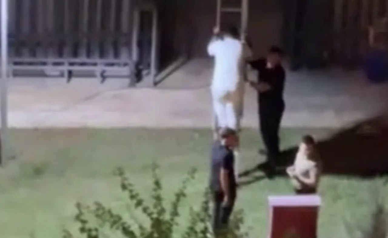 Mersin'de gençleri darbeden özel güvenlik görevlisi hakkında karar verildi!