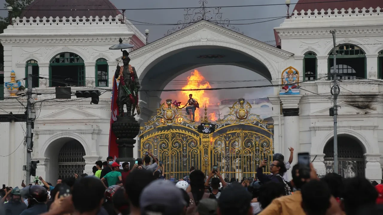 Nepal'de 'devrim' protestoları! Bilanço her geçen gün artmaya devam ediyor