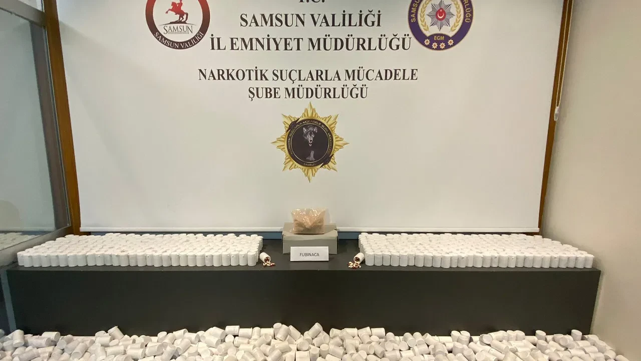 Samsun'da uyuşturucu sevkiyatına darbe! 53 bin hap ele geçirildi