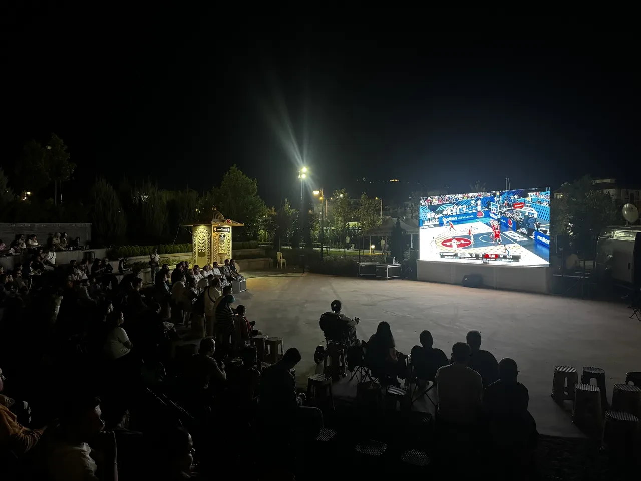 Türkiye Almanya basketbol maçı ücretsiz dev ekranda izlenecek yerler! İstanbul, Ankara, Antalya, İzmir, Bursa, Çanakkale, Konya, Adana'da dev ekran kurulacak