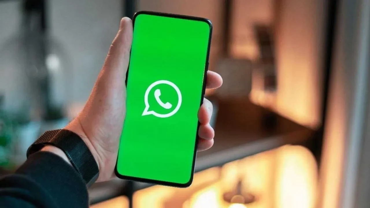 WhatsApp grup sohbetlerine konu başlığı düzeni geliyor 