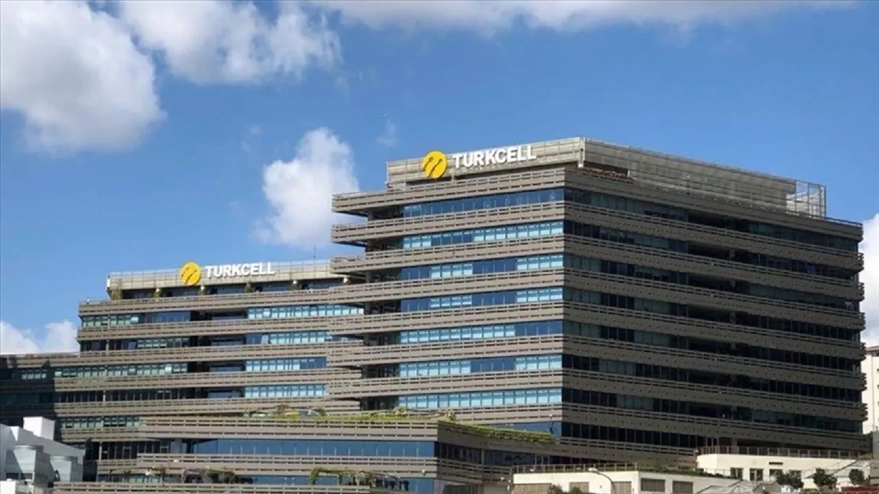 15 Eylül Turkcell çöktü mü? Turkcell hatlar neden çekmiyor?
