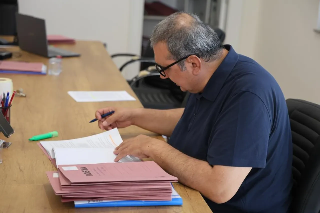 Banka kartını arkadaşına verdi, hayatı karardı! Hapis cezasını görünce şoke oldu