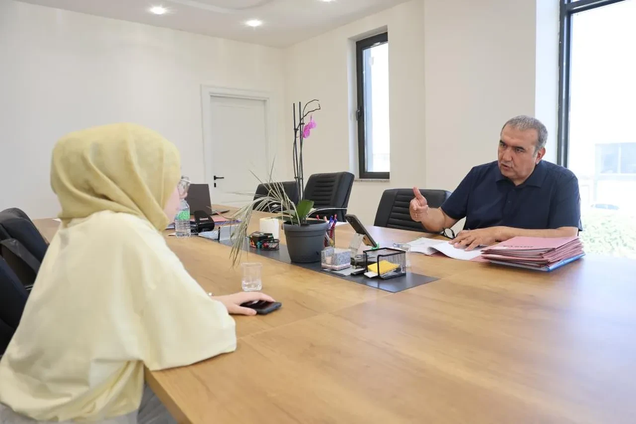 Banka kartını arkadaşına verdi, hayatı karardı! Hapis cezasını görünce şoke oldu