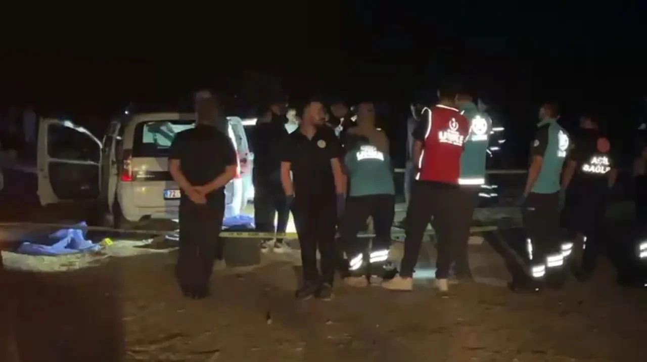 Batman'da silahlı saldırı: Araç tarayarak bir aileyi katlettiler