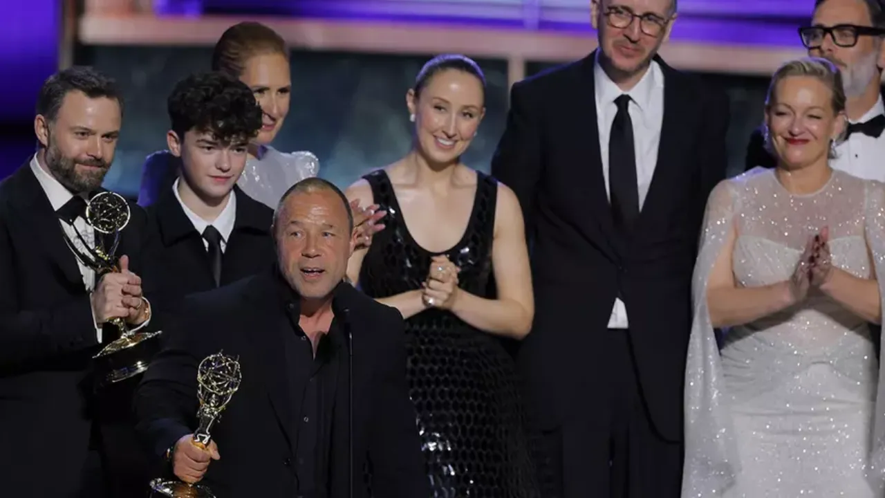 Emmy Ödülleri sahiplerini buldu! İşte geceye damga vuranlar 