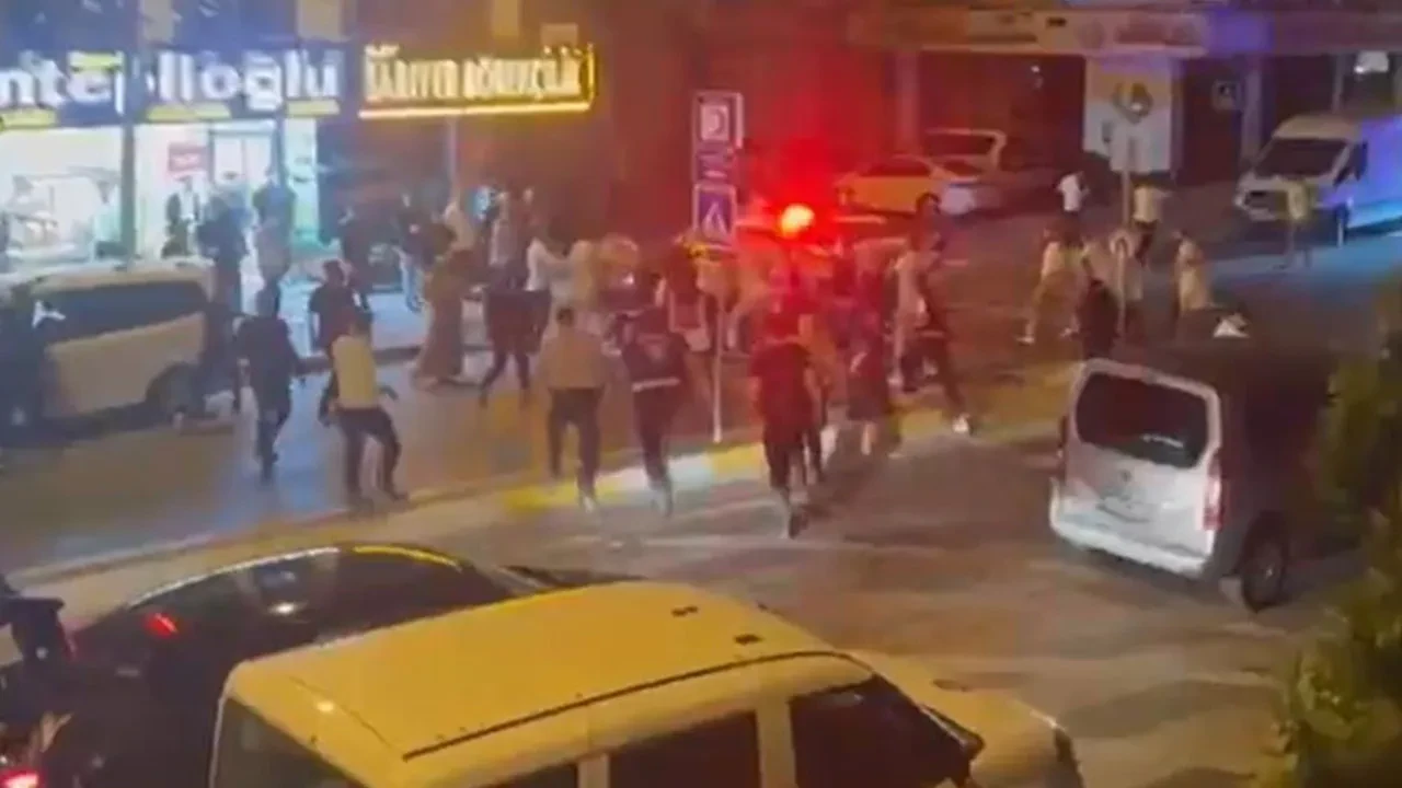 Esenyurt'ta yine olay! Düğün sonrası ortalık savaş alanına döndü