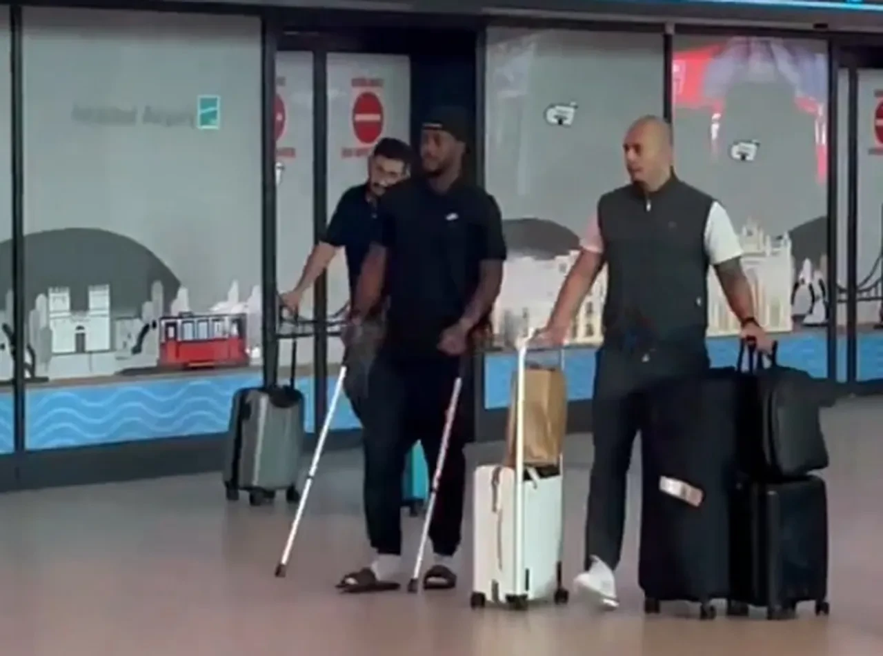 Jhon Duran'dan endişe veren görüntü! İspanya'daki tedavisinden perişan döndü