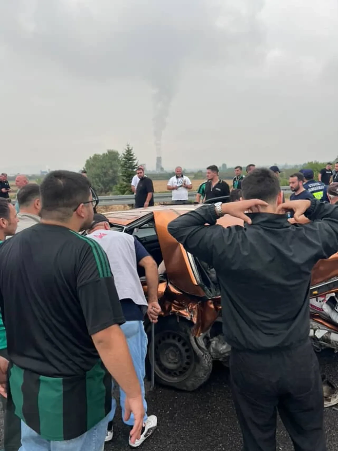 Kuzey Marmara Otoyolu’nda feci kaza! Araç hurdaya döndü: Ölü ve yaralılar var