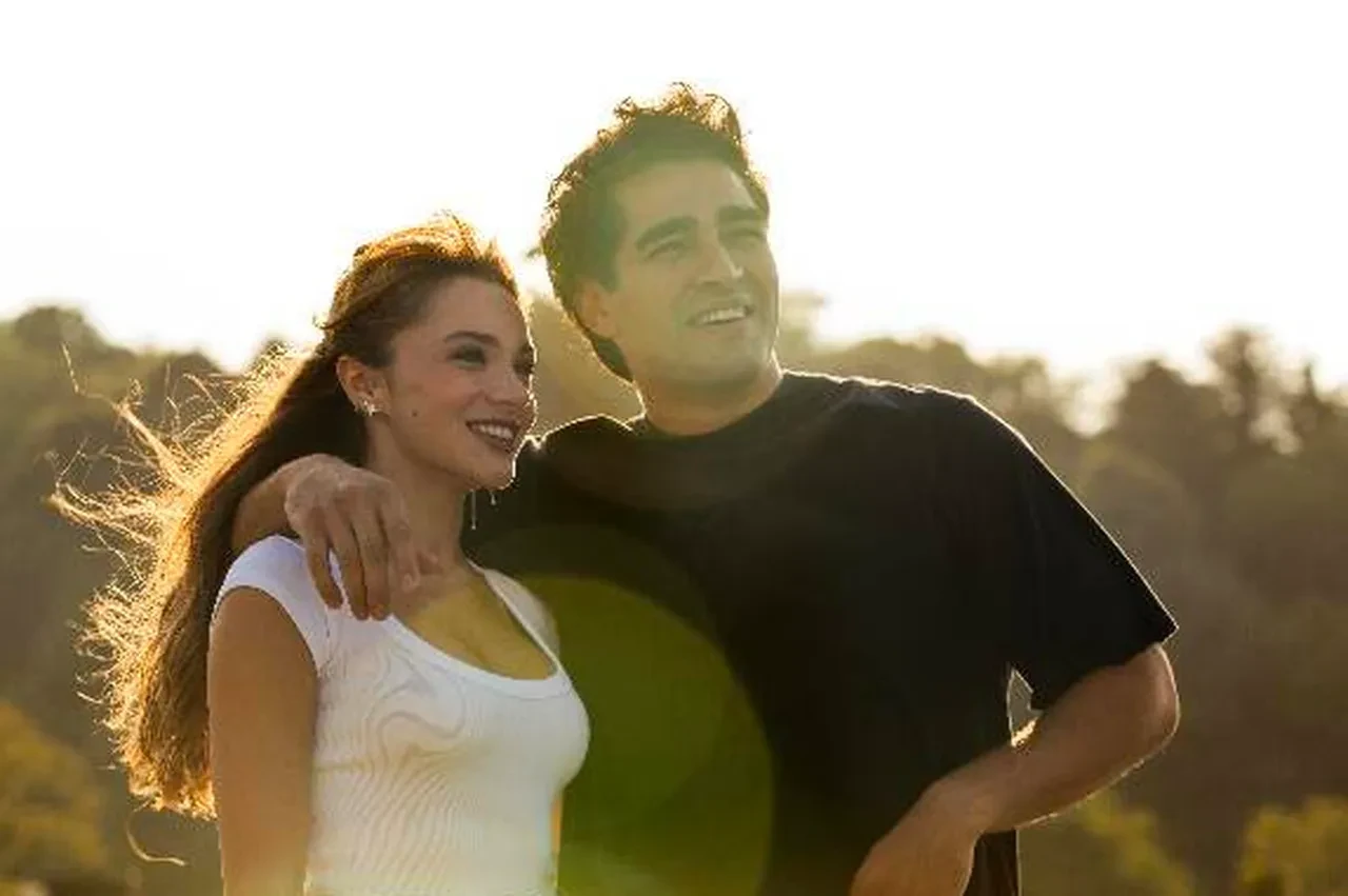 Mert Ramazan Demir ve Miray Daner'li ‘Bize Bi’şey Olmaz’dan ilk kare