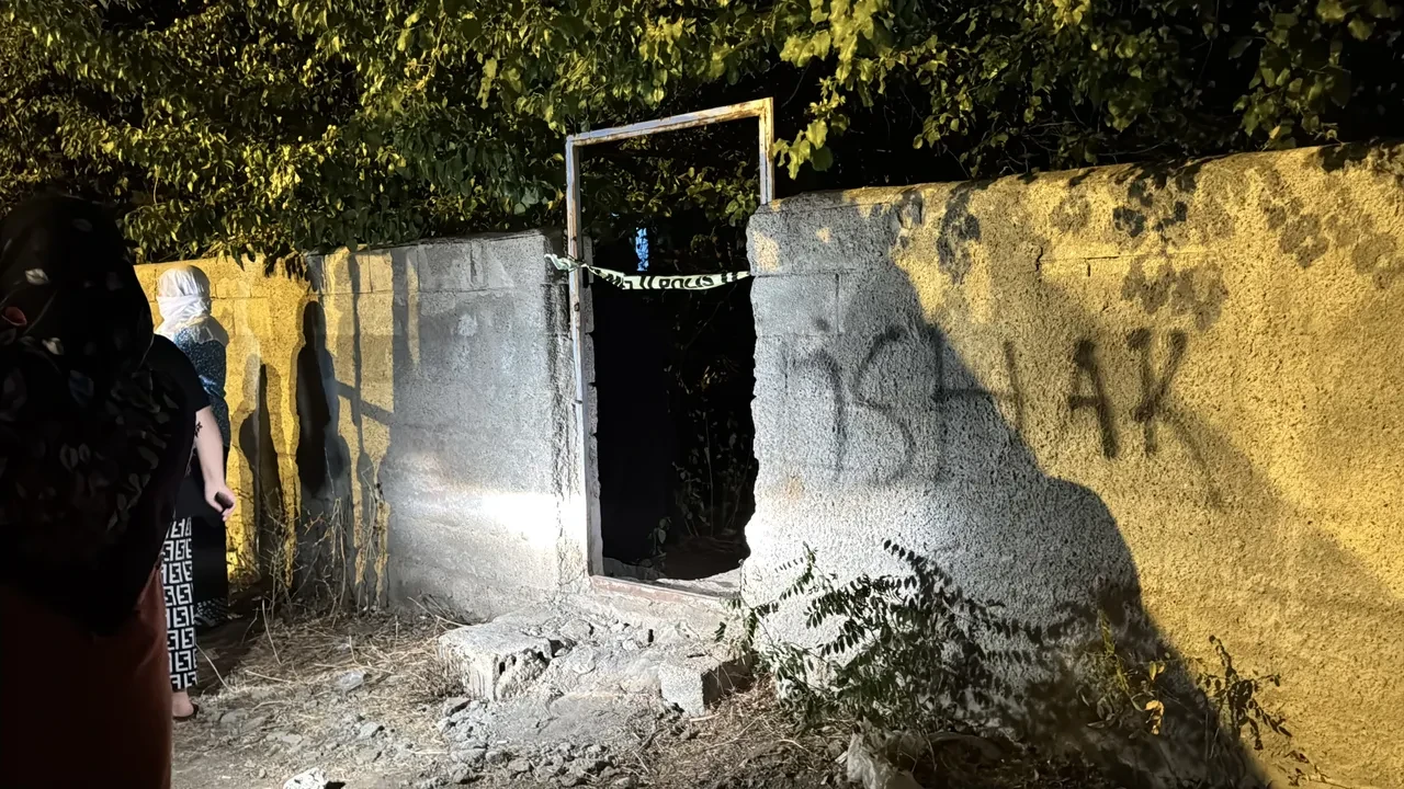 Muş'ta acı ölüm! Yatalak hasta yangında hayatını kaybetti