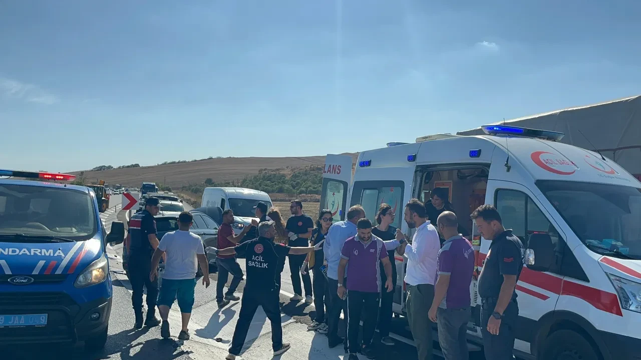 Tekirdağ'da zincirleme kaza: 6 yaralı