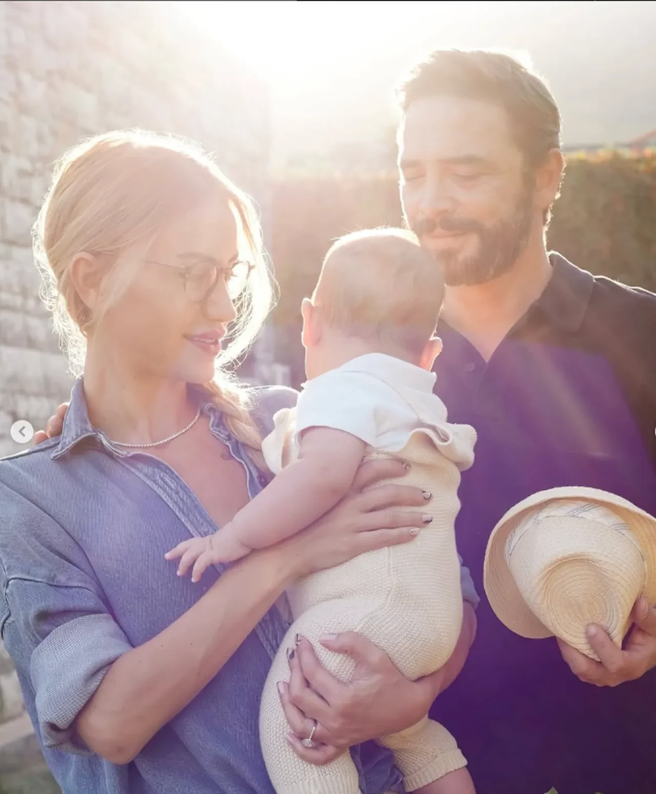 Ahmet Kural ile Gizem Şahin'e tepki yağdı! İkinci çocukları için ABD'ye gittiler