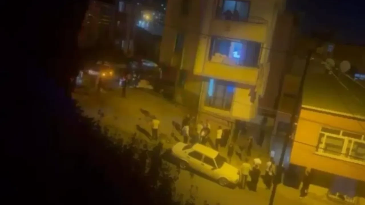 Başakşehir’de silahlı kavga! Korku dolu anlar kamerada