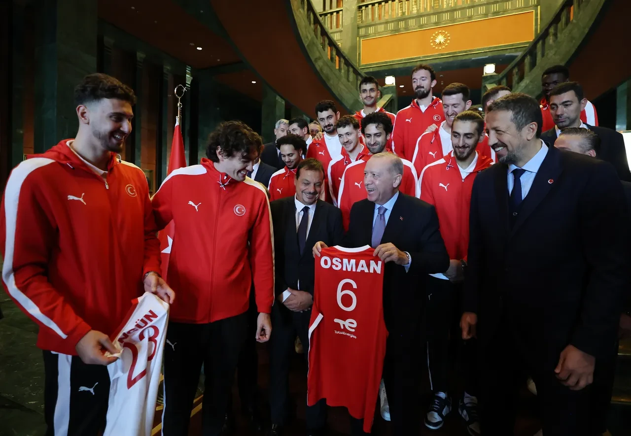 Cumhurbaşkanı Erdoğan, Numan Kurtulmuş'u kabul etti