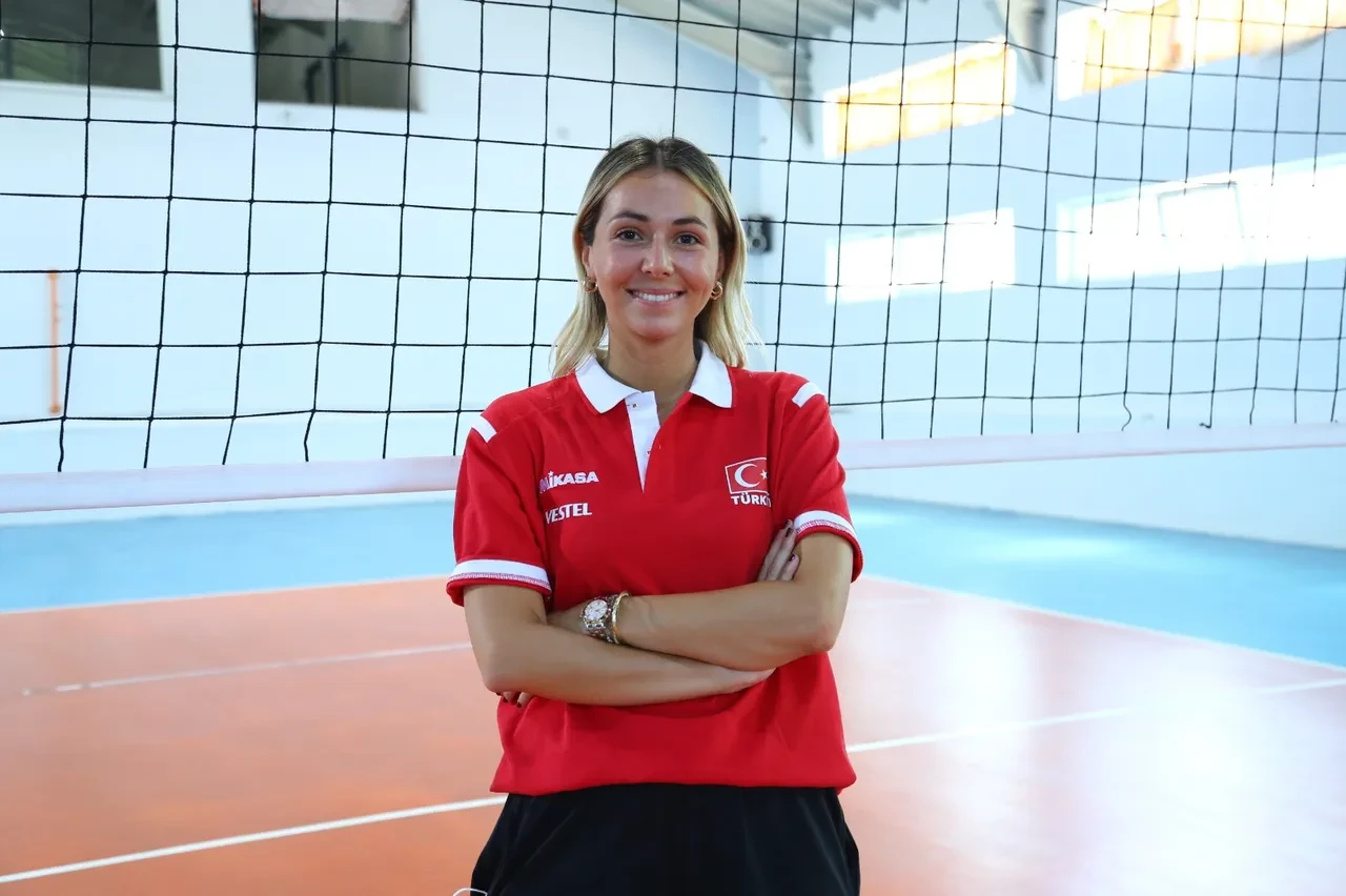 Ecem Türker kimdir, kaç yaşında? Fenerbahçe Voleybol Takımı menajeri oldu
