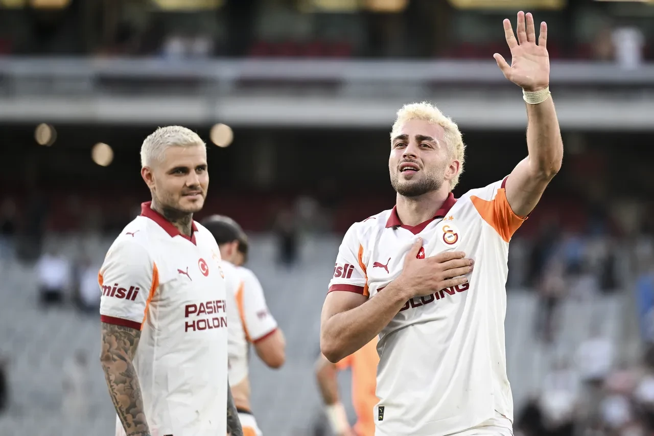 Galatasaray'da Frankfurt maçı öncesi sürpriz değişim! Okan Buruk yıldız ismi ilk 11'den kesti