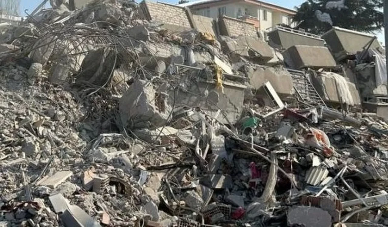 Hayat Sitesi 16 kişiye mezar olmuştu! Kolonları inceltirken böyle gizlemiş!