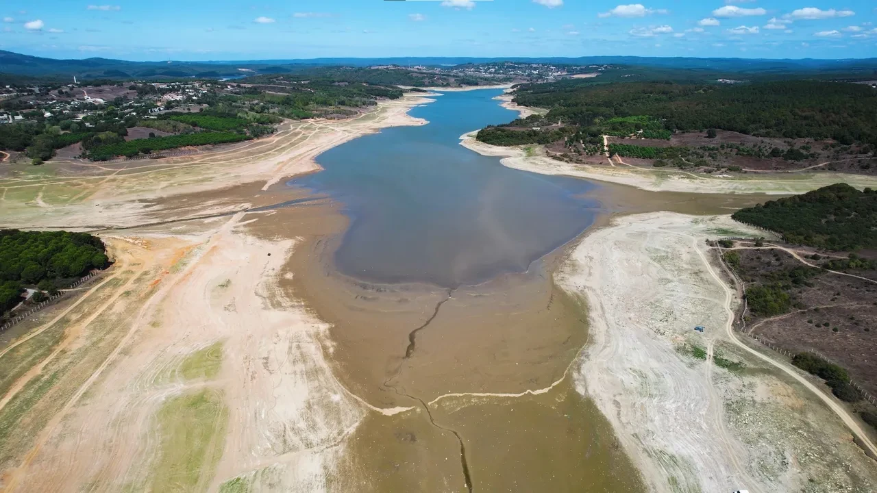 Bu görüntüler İstanbul'dan! Barajlar kritik seviyede: Git gide azalıyor