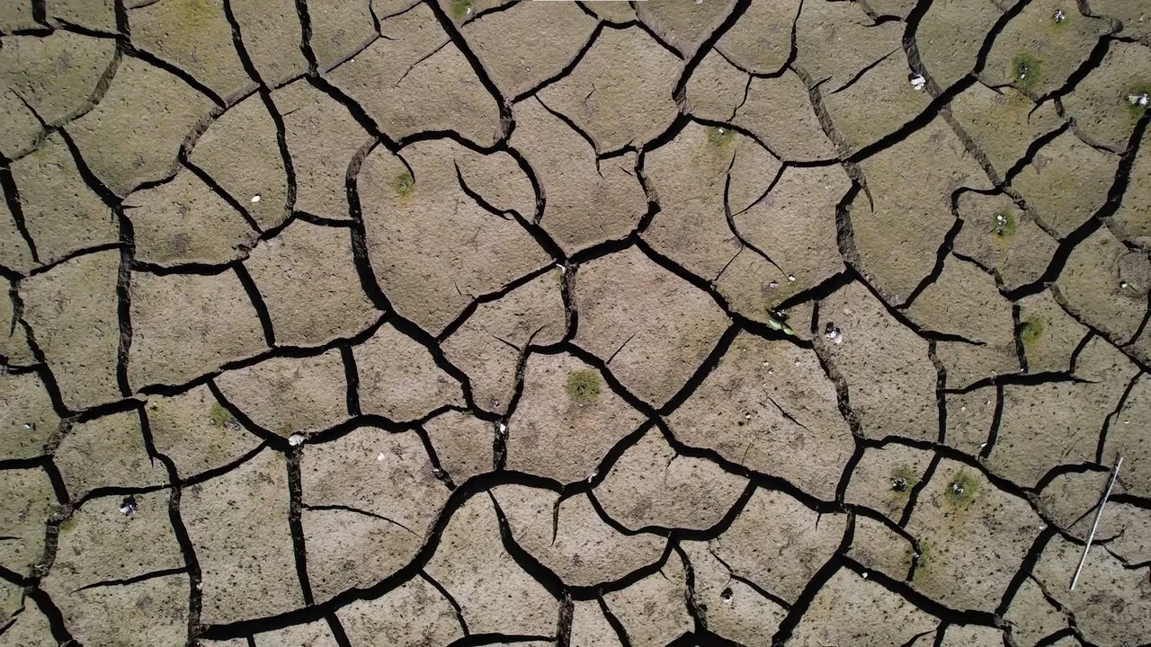Bu görüntüler İstanbul'dan! Barajlar kritik seviyede: Git gide azalıyor