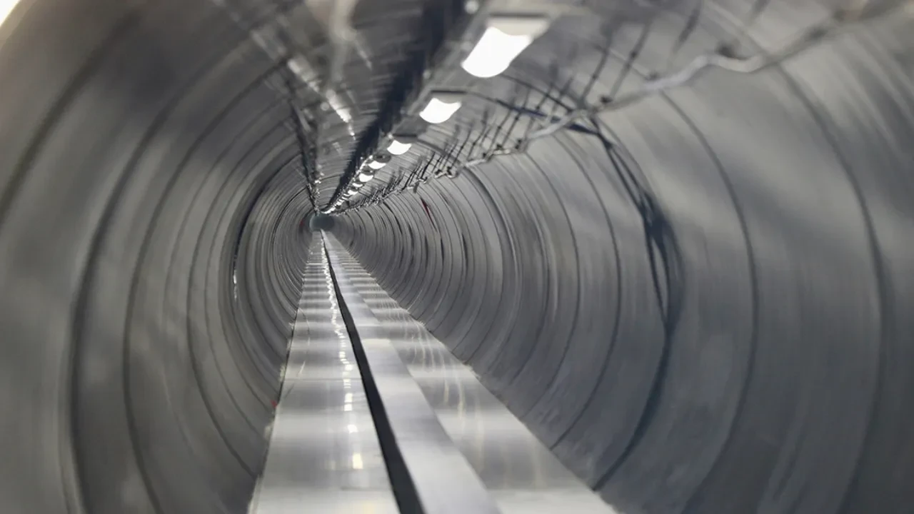 Kapsülle seyahat çağı: Hyperloop'un ilk testi başarılı