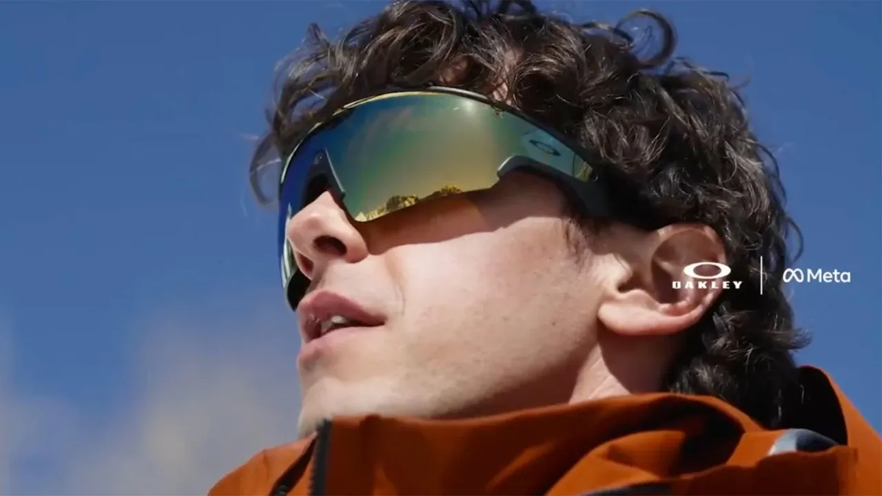 Meta kendi akıllı gözlüğünü yanlışlıkla paylaştı: El ile kontrol edilebilecek