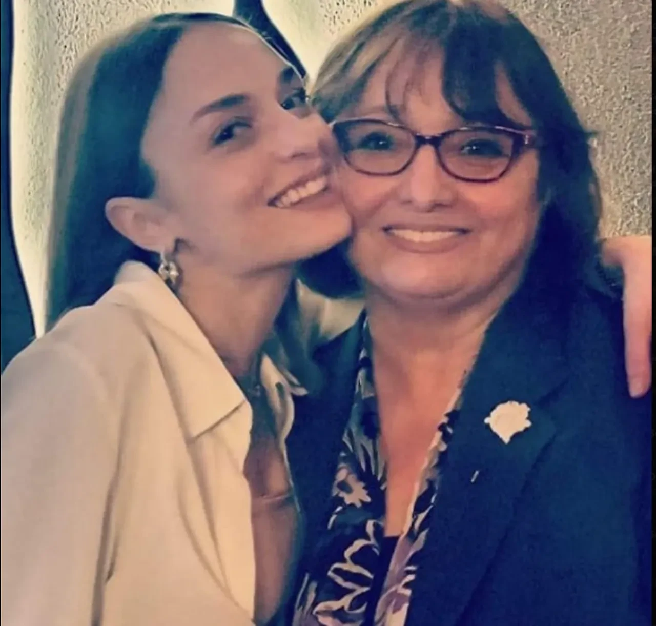 Nilperi Şahinkaya ilk kez intihara teşebbüs ettiği iddiaları hakkında konuştu