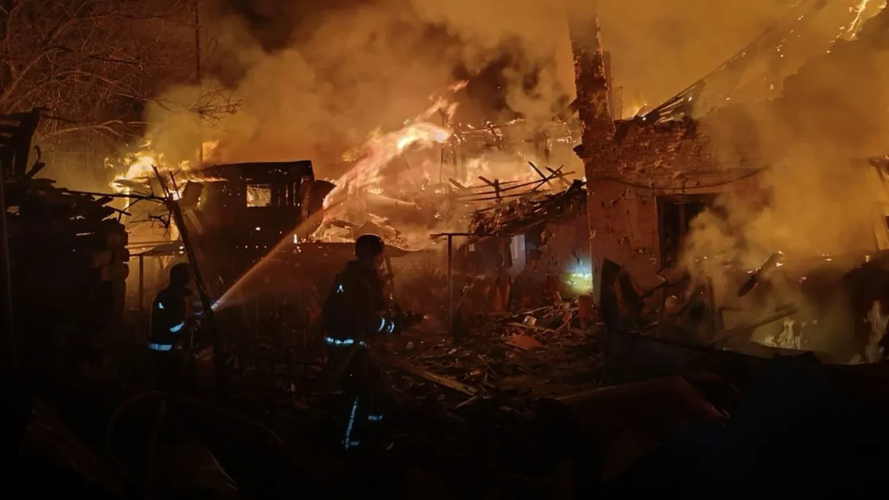 Rusya'dan Ukrayna'ya hava saldırısı! Ölü ve yaralılar var