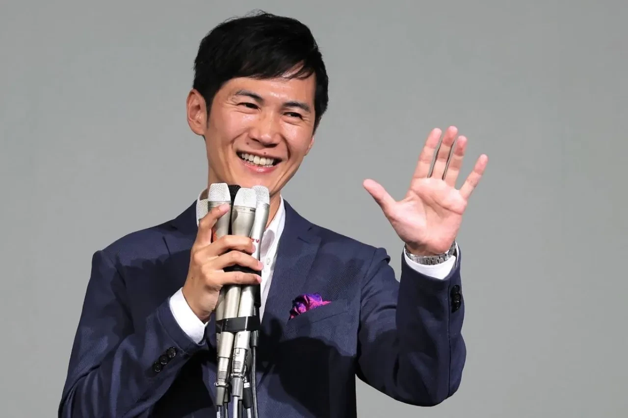 Seçimlerde hezimete uğrayan parti lideri istifa etti! Yerine yapay zeka geldi