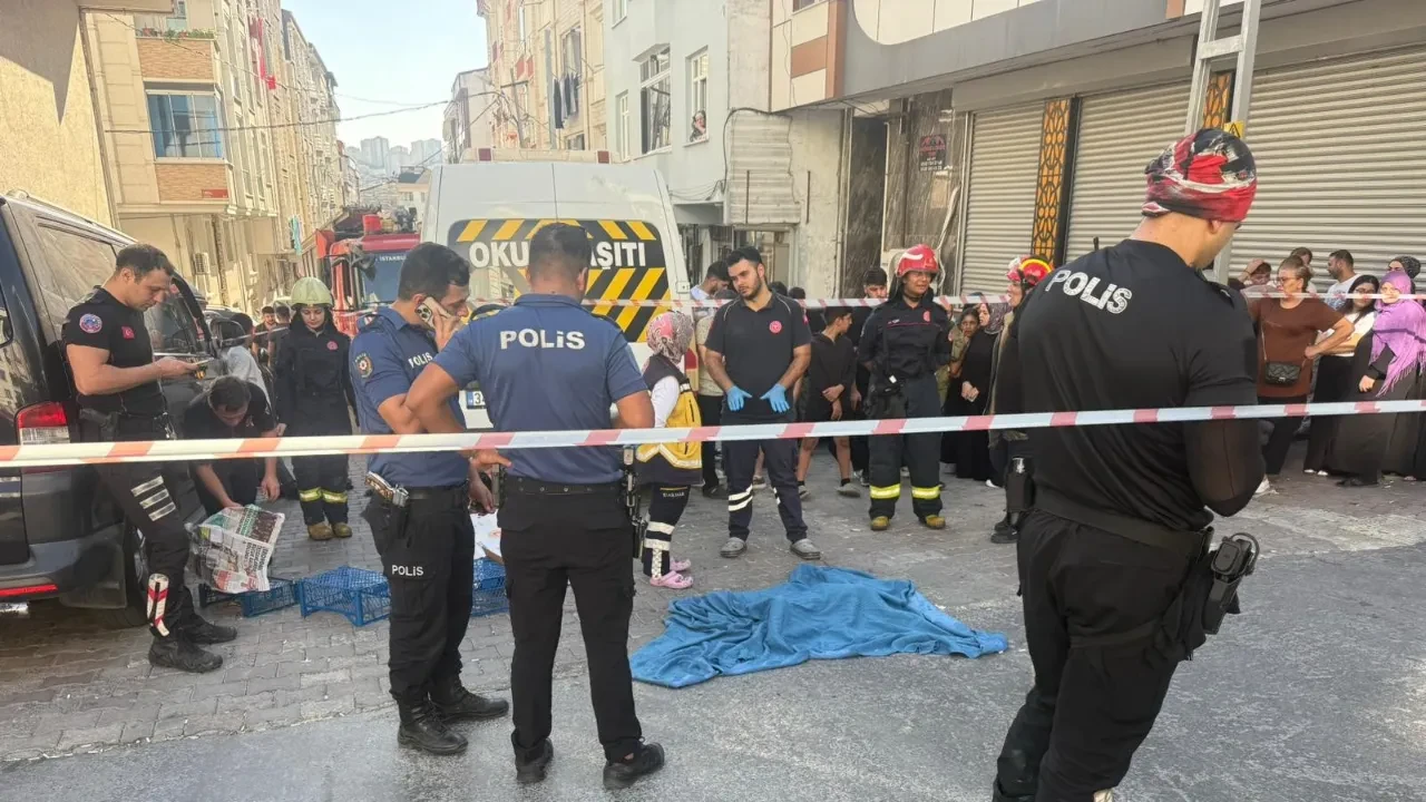 Servis şoförü anne oğlu ezdi! Yürek burkan o anlar kamerada