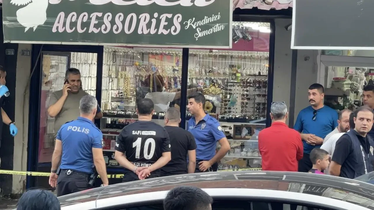 Takıcıda kadın ve erkek cesedi bulundu: 3 gün önce ölmüşler!