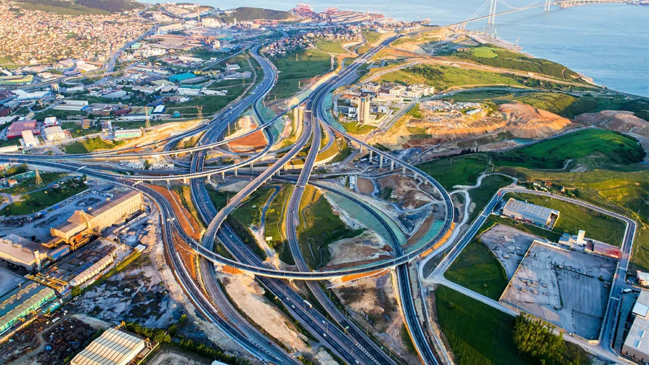 Ulaştırma yatırımlarının 3 yıllık rotası çizildi