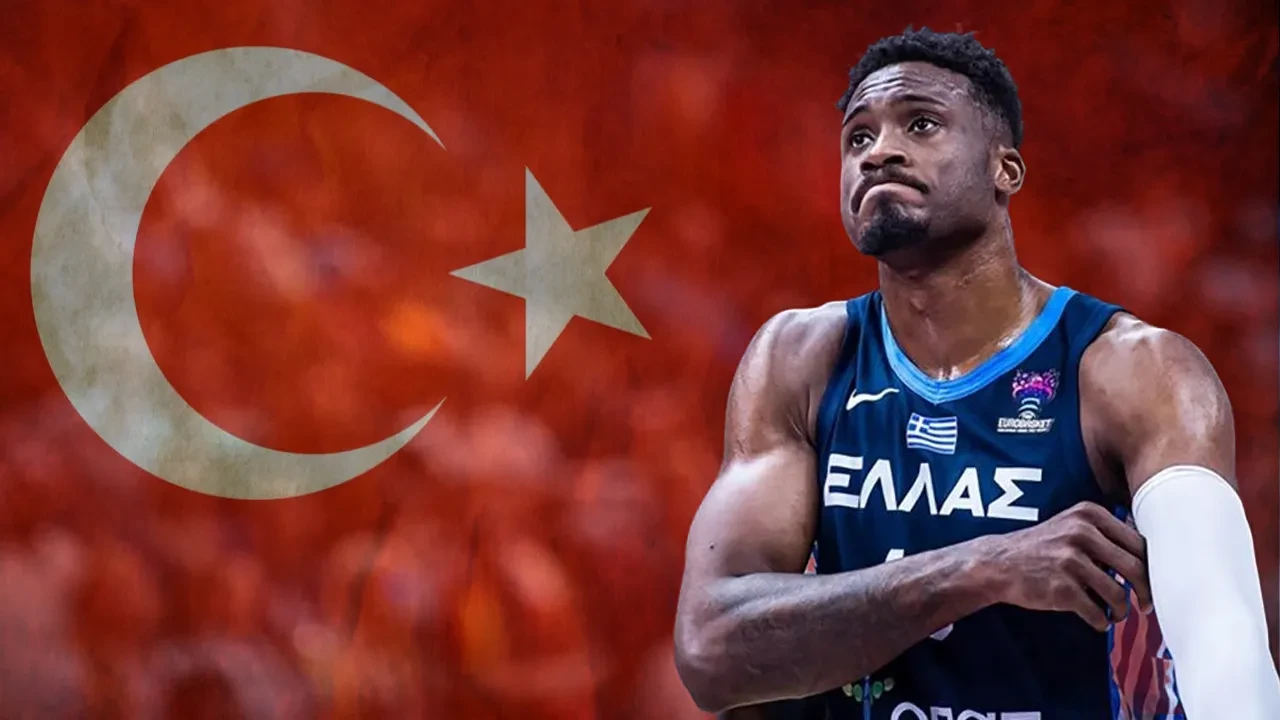 /basketbol/yunan-basketbolcudan-turk-bayragi-icin-skandal-sozler-tepki-cok-sert-oldu-3249238