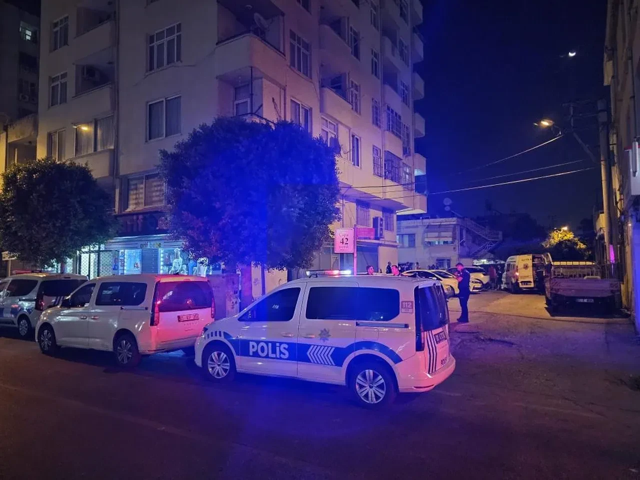 Adana'da korkunç infaz! Evinin önünde katledildi