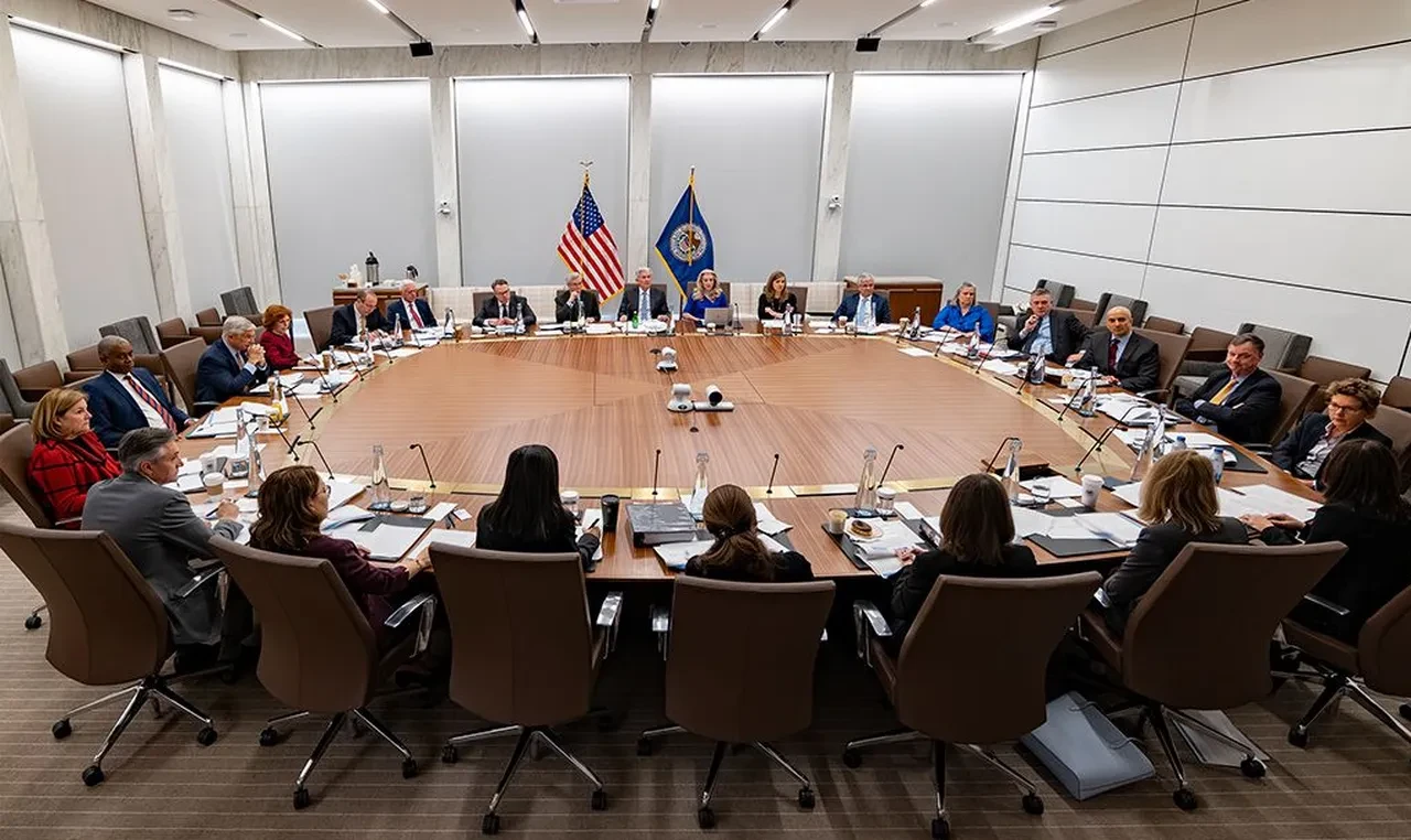 Altın ve dolar yükselir mi düşer mi? Fed toplantısı sona ererken ABD'den kritik analiz