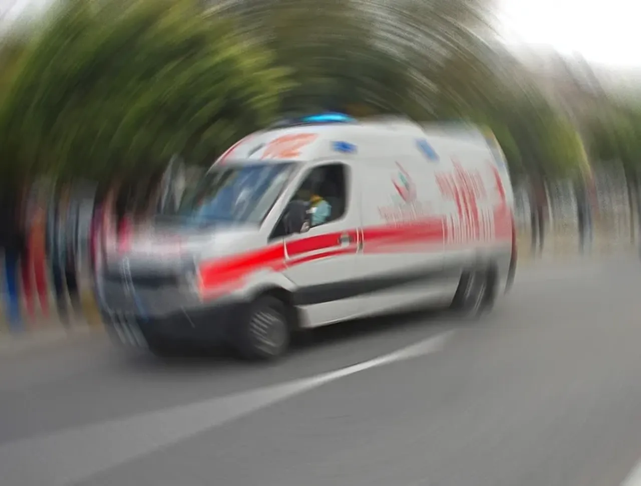 Ambulans geçtiği an kimse müzik dinleyemeyecek! Her araçta bu anonslar duyulacak 