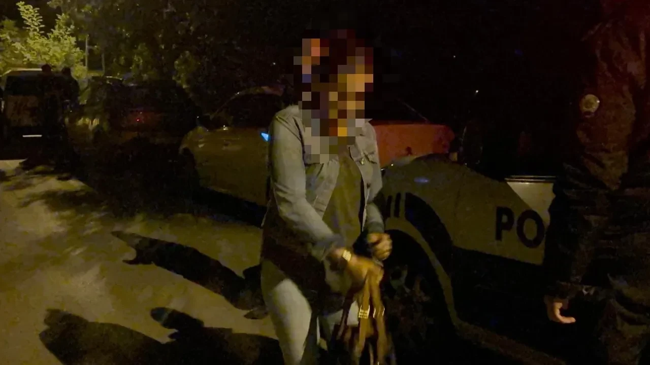 Bağ evinde korku dolu anlar! Erkek arkadaşının göğsüne bıçak sapladı 