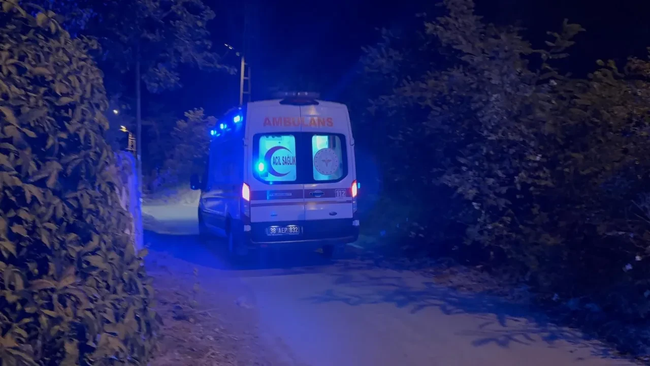 Bağ evinde korku dolu anlar! Erkek arkadaşının göğsüne bıçak sapladı 