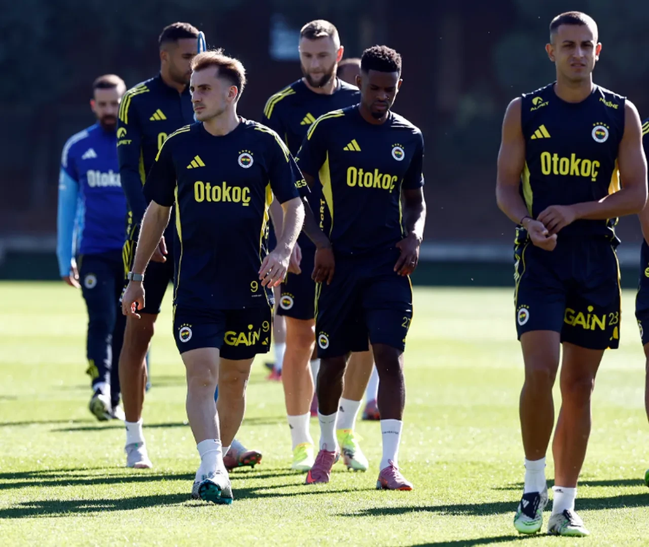 Fenerbahçe, Alanyaspor’u konuk ediyor! İlk 11'ler belli oldu... 9 eksik var