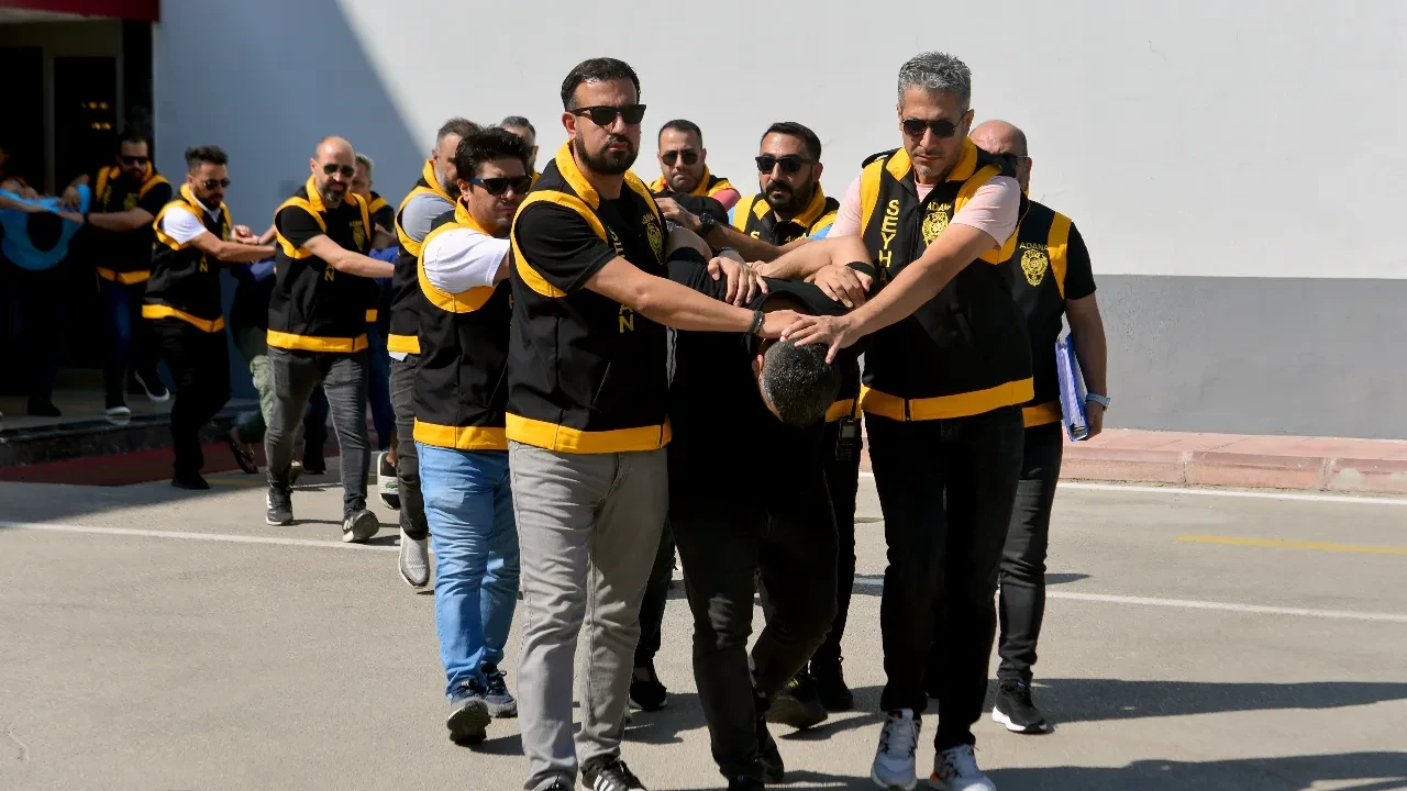 Haraç çetesi operasyonunda şoke eden detaylar! Gizli bölmeden neler çıktı neler 