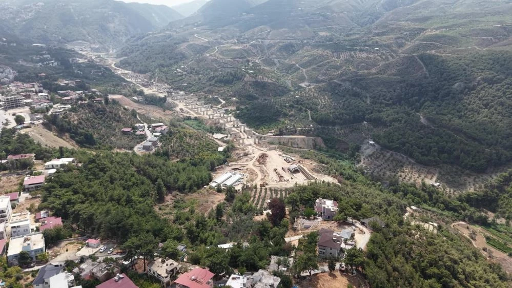 Türkiye’nin en uzun ve en geniş tüneli yapılıyor! 'Milli bütçeyle yapılmış en büyük projelerden biri'