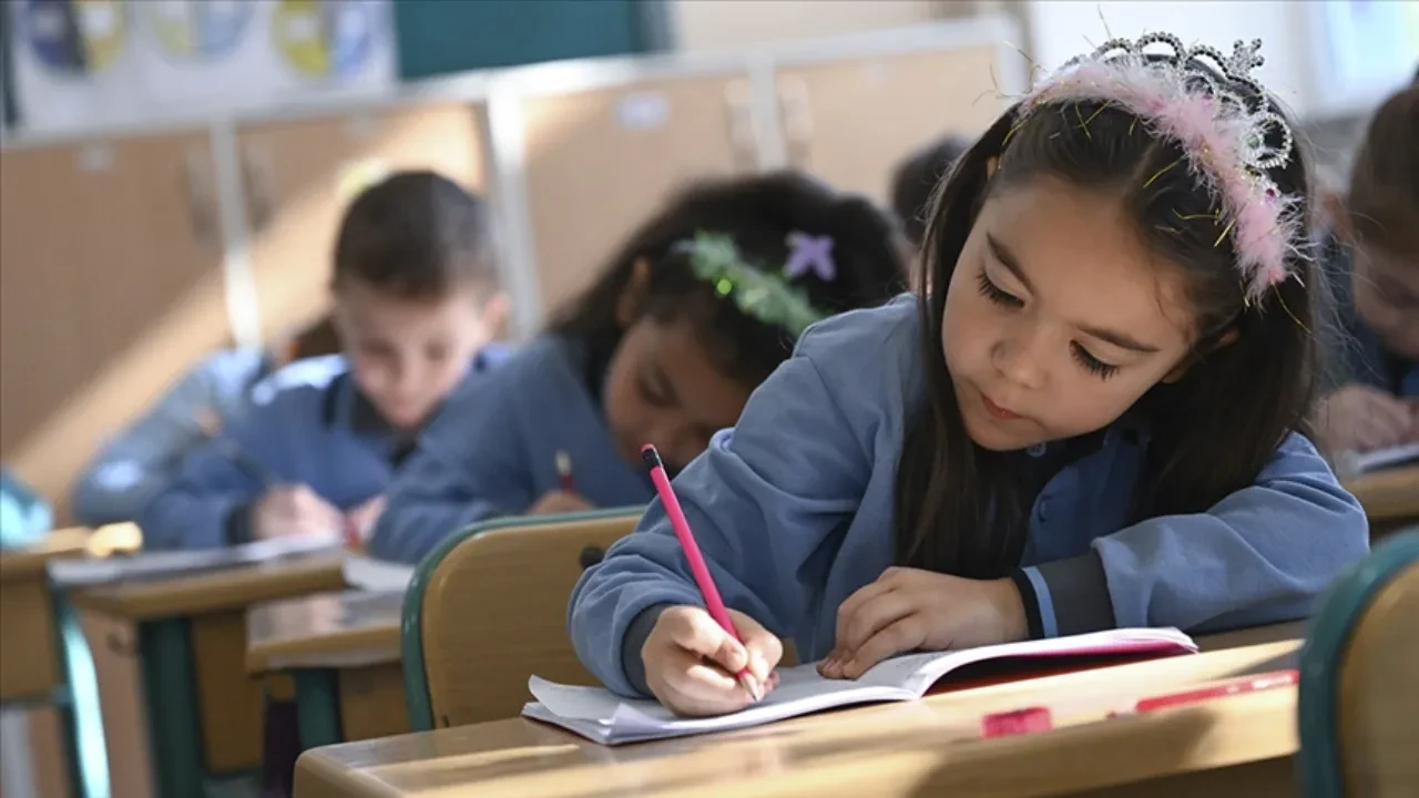İlk ara tatil ne zaman, hangi gün? 2025-2026 eğitim dönemi ara tatil takvimi