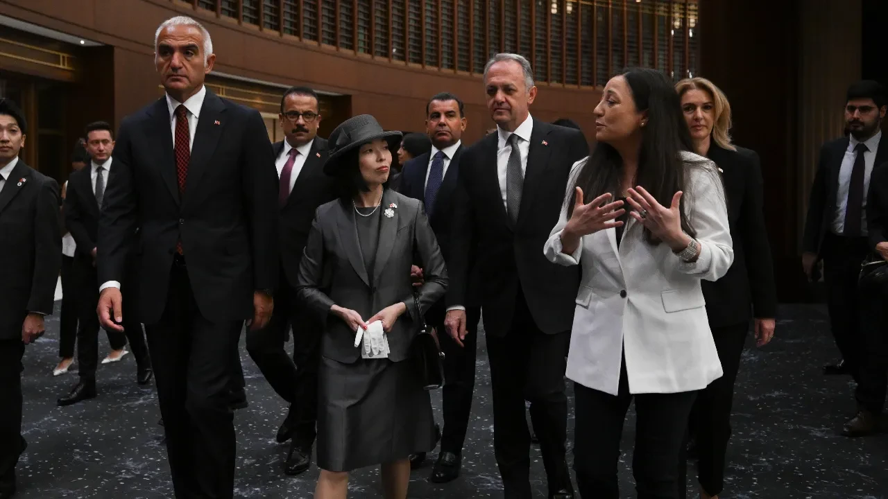 Japonya Prensesi'nin tırnağında Türkiye detayı dikkatlerden kaçmadı 