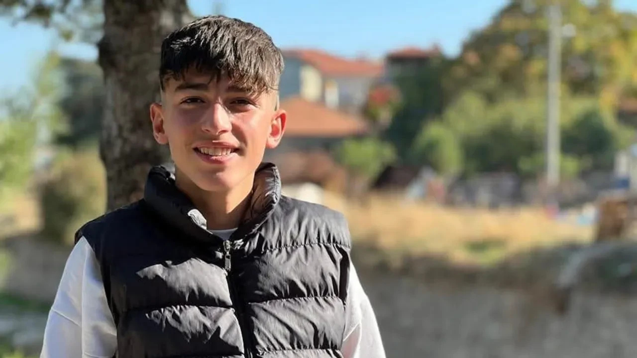 Kan donduran baba vahşeti! 16 yaşındaki oğlunu öldürdü