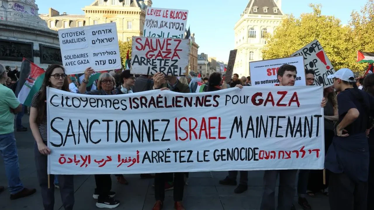 Paris'te binlerce kişiden İsrail protestosu: Filistin Filistinlilerindir