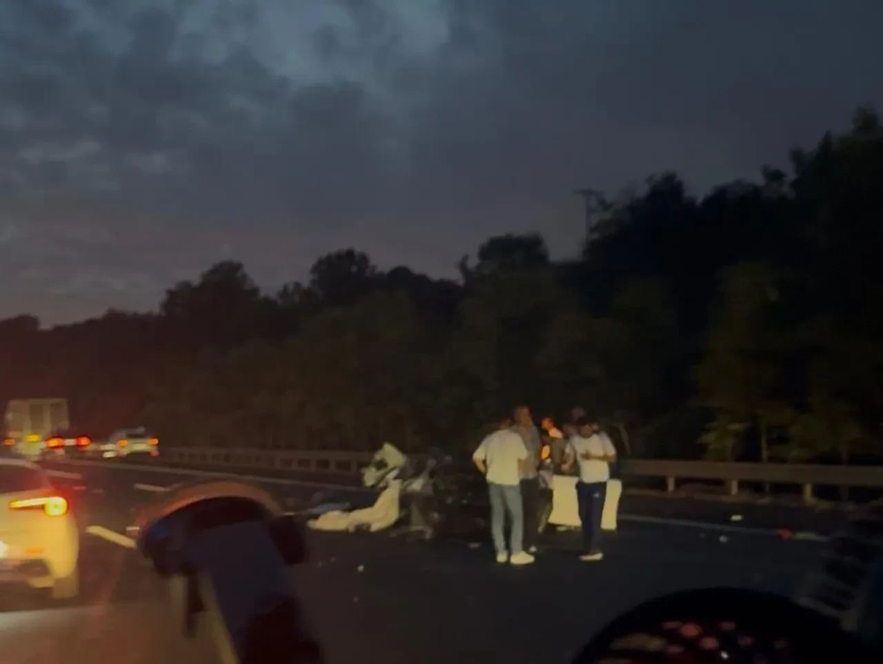 Sakarya'da feci kaza! Araçtan geriye hurda yığını kaldı: Ölü ve yaralı var!