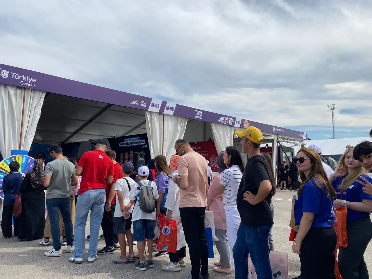 TEKNOFEST 2025’e yoğun ilgi! Türkiye Gençlik standı ilk günden dolu taştı