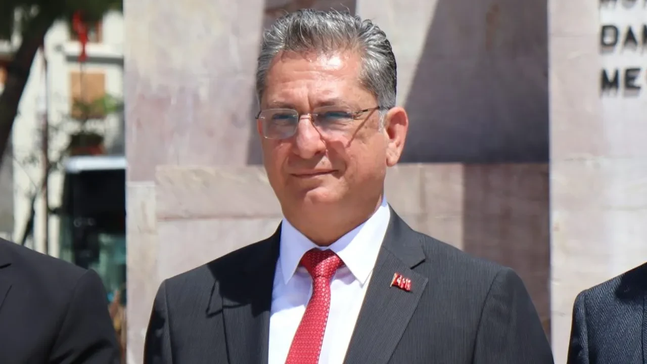AK Parti Muğla İl Başkanı Haluk Laçin istifa etti! 