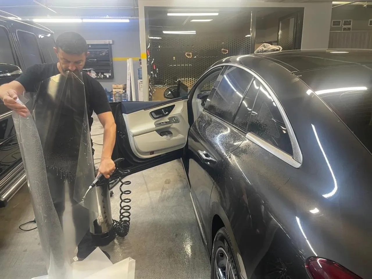 Arabanın boyasını çürüten kuş dışkısına kesin çözüm! Pahalı ama yaptıran yaptırana