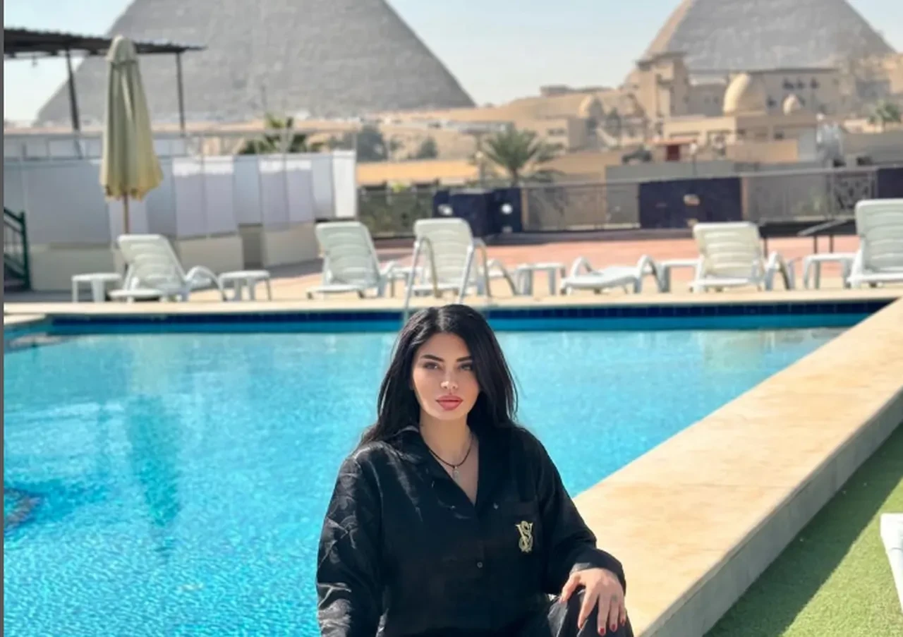 Ebru Polat: Güvenlik görevlileri 18 yaşından küçük olduğumu sanıp kimlik istedi